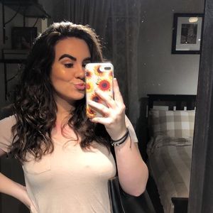 Meet your Posher, Nicole